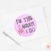 50e verjaardag Midden-Vingergroet Ronde Sticker (Envelop)