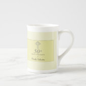 50ste Jubileum van de priester met ingegraveerd kr Porselein Kop (Rechts)