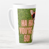 50ste verjaardag lachen   latte mok (Linkerhoek)