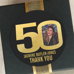 50ste verjaardagsfeest aangepaste foto gouden guns ronde sticker