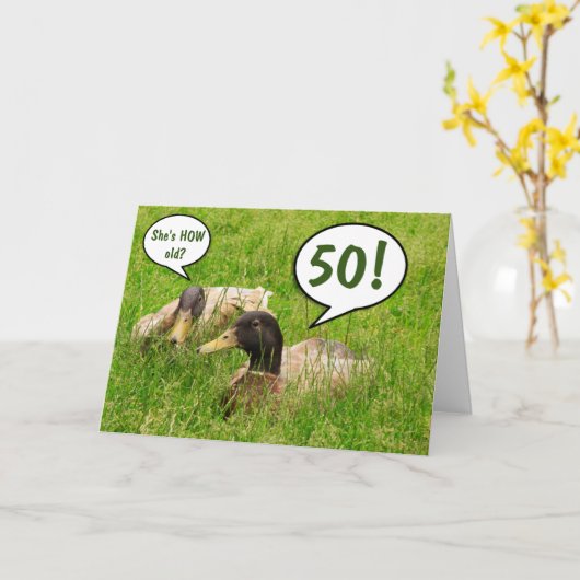 50th Birthday Gossipy Ducks Funny Kaart (Gele Bloem)