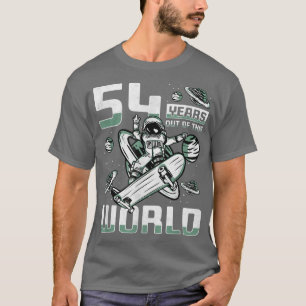 54 jaar van deze wereld, 54 jaar van de geboorte A T-shirt
