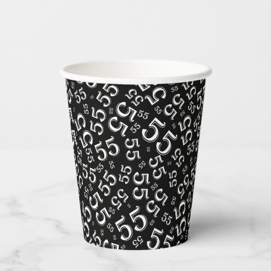 55e verjaardag Random Number Pattern Black/White 5 Papieren Bekers (Achterkant)