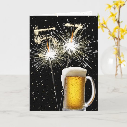 57e Verjaardag Sparklers Met Bier Mok Kaart (Gele Bloem)