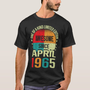 58 jaar Geweldige sinds APRIL 1965 58e geboorte T-shirt