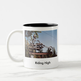 59. 300-100 Riding hoog 5-07, 59. 300-100 Ridine.. Tweekleurige Koffiemok