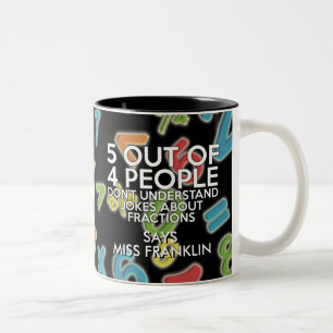 5 van de 4 mensen Leuke wiskunde Tweekleurige Koffiemok