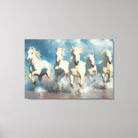 5 witte paarden op het strand