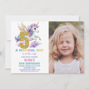 5e Rainbow Unicorn Verjaardag Uitnodigingen w foto