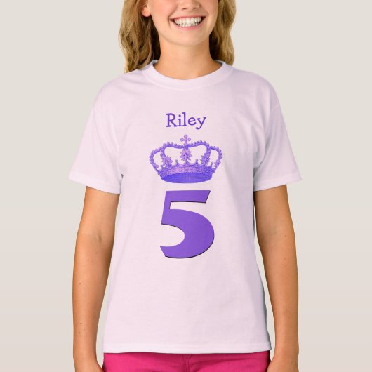 5e verjaardag kroon en groot nummer aangepaste naa t-shirt (Voorkant)