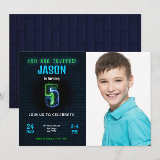 5e verjaardagsfoto uitnodiging voor jongen