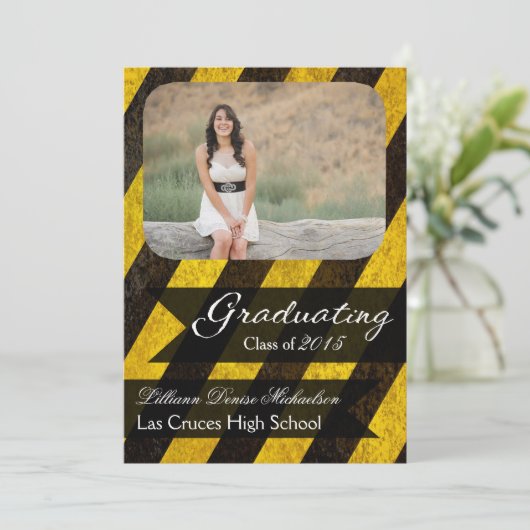 5x7 Bio Hazard Crime Scène Tap Senior Faire-part (Debout devant)