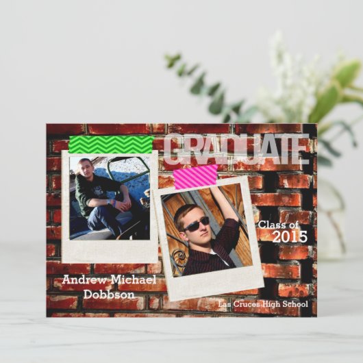 5x7 Brick Wall Grunge Building Senior Faire-part (Debout devant)