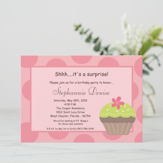 5x7 Polka Dot Cup Cake verjaardagsfeestje Uitnodig Kaart (Staand voorkant)