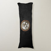[600] Black and Gold Sacred Eastern Dragon Lichaamskussen (Voorkant Verticaal)