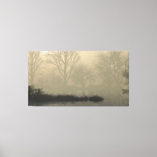 60" x 40" Canvas Art with "Foggy Dawn" image (Voorkant)