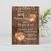 60e anniversaire Citrouille Rustic Wood Invitation (Debout devant)