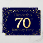 60e anniversaire Foil Invitation<br><div class="desc">70e anniversaire invitation de fête. Personnalisez avec le nom de la personne d'honneur. Le numéro 70 dans une grande police de style étincelant. Encadré de points dorés en chute. Placé sur un bleu foncé très saturé. Entrez les détails de la fête au verso de l'invitation en utilisant les modèles, également...</div>