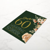 60e verjaardag  groen Floral Gold Folie Uitnodiging (Gedraaid)