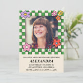 60e verjaardag uitnodigingen Retro Groovy Bloemen (Staand voorkant)