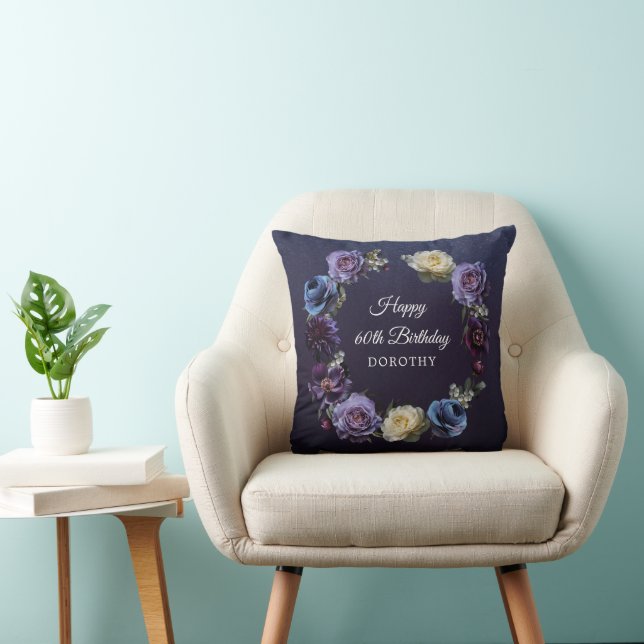 60e Verjaardagscadeau Custom Moody Paarse Bloem Kussen (Stoel)