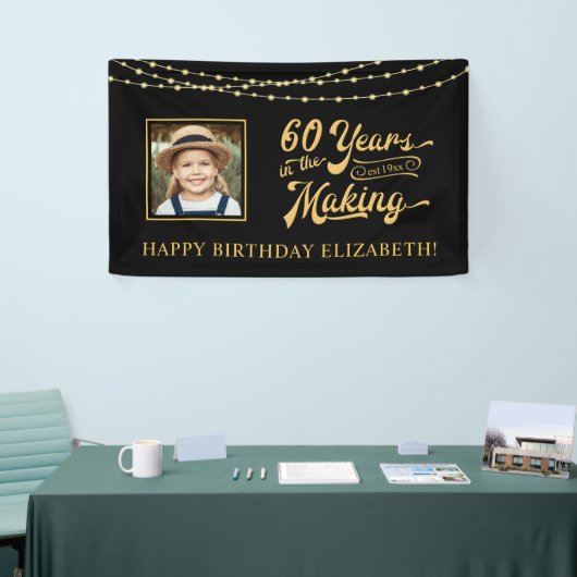 60th Verjaardag Zwart en Goud String Lights Foto Spandoek (Beurs)