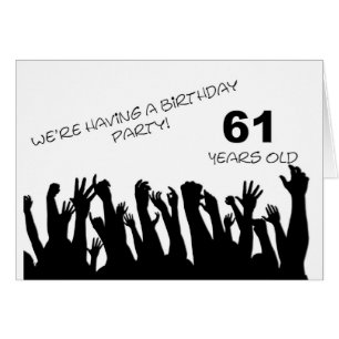 61e invitation à la fête avec une foule enthousias