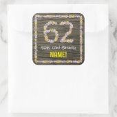 62e verjaardag: Bloemgetal, Faux Wood Look, Naam Vierkante Sticker (Tas)