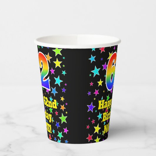 62ste verjaardag: Fun Stars Pattern en Rainbow 62 Papieren Bekers (Links)