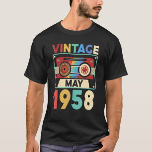 64 Jaar Oud  Mei 1958 64e Verjaardag T-shirt