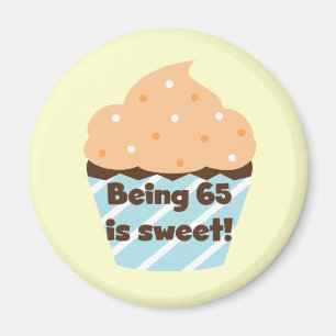 65 is Sweet Birthday T-shirts en cadeautjes Magneet