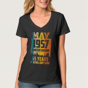 65e verjaardag 65 jaar Geweldige sinds mei 1957 Vi T-shirt