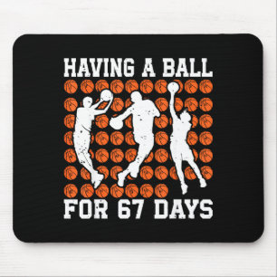 67 Dagen Een Bal Hebben Basketbalspeler Student Muismat