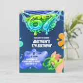 67 jongen neon blauw groene slime verjaardagsuitno kaart (Staand voorkant)