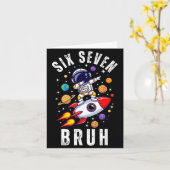 67 Meme Astronaut Dabbing In Space Funny Six Seven Kaart (Gele Bloem)