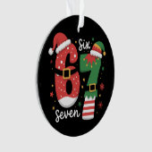 67 Meme Six Seven Elf Christmas Santa Hat Ornament (voorkant)