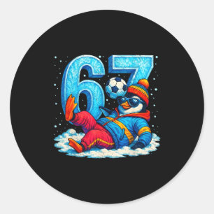 67 Pinguïn Voetbal Grappig Winter Meme Cadeau _1 Ronde Sticker