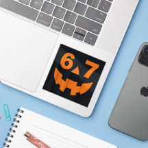 67 Six Seven Numéro Autocollant Halloween Visage