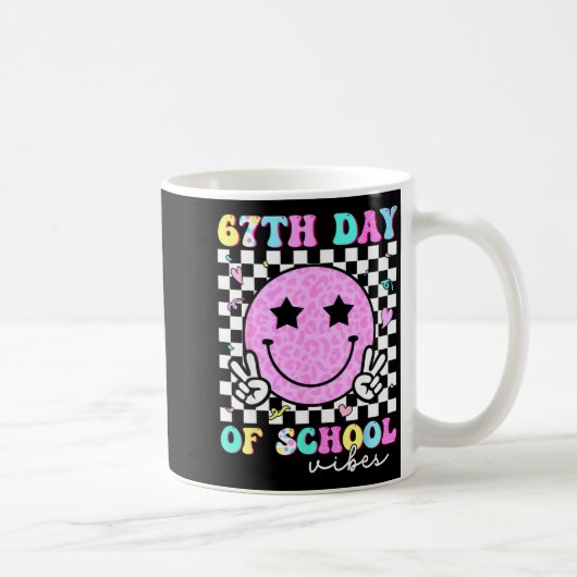 67th Day Of School Vibes Smile Face 67 Six Seven M Koffiemok (Rechts)