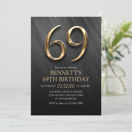 69e Invitation d'anniversaire (Debout devant)