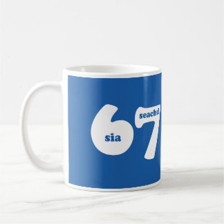 6 7 met Gaelic nummer 6 sia en 7 seachd  Koffiemok