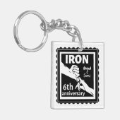 6 ^ e trouwdag traditioneel cadeauijzer sleutelhanger (Voorkant Links)