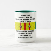 6 STERREN VECHTEN TEGEN DE OORLOG IN MARINE VIETNA MOK (Midden)