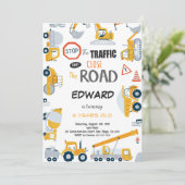 6e anniversaire Construction Boy Invitation (Debout devant)