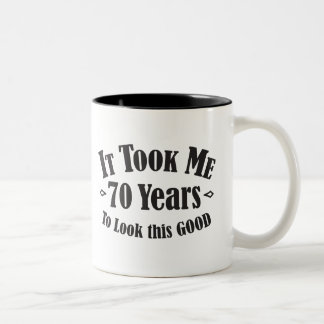 70 jaar duurde het zeventig jaar om er zo goed uit tweekleurige koffiemok