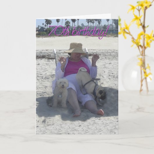 70e anniversaire, chiens, carte de plage. (Fleur jaune)