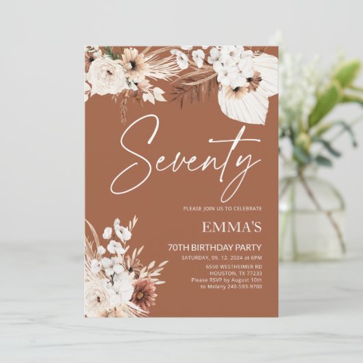 70e anniversaire Invitation Terracotta Boho Pampas (Debout devant)