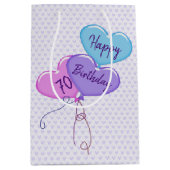 70e geboortedag hartballonnen op harten medium cadeauzakje (Voorkant)
