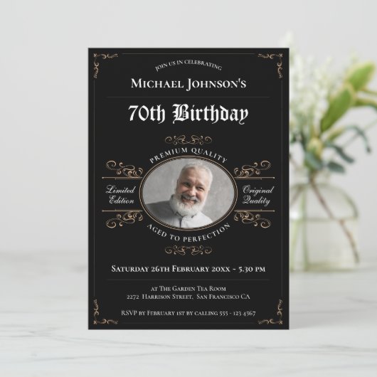 70e verjaardag Aged to Perfection Zwart Goud Class Kaart (Staand voorkant)