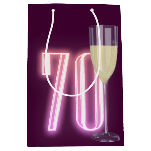 70e verjaardag Neon Sign with Wine Medium Cadeauzakje (Voorkant)